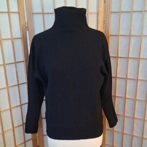 TELLURIDE CLOTHING COMPANYWomen's Black Turtleneck Sweater